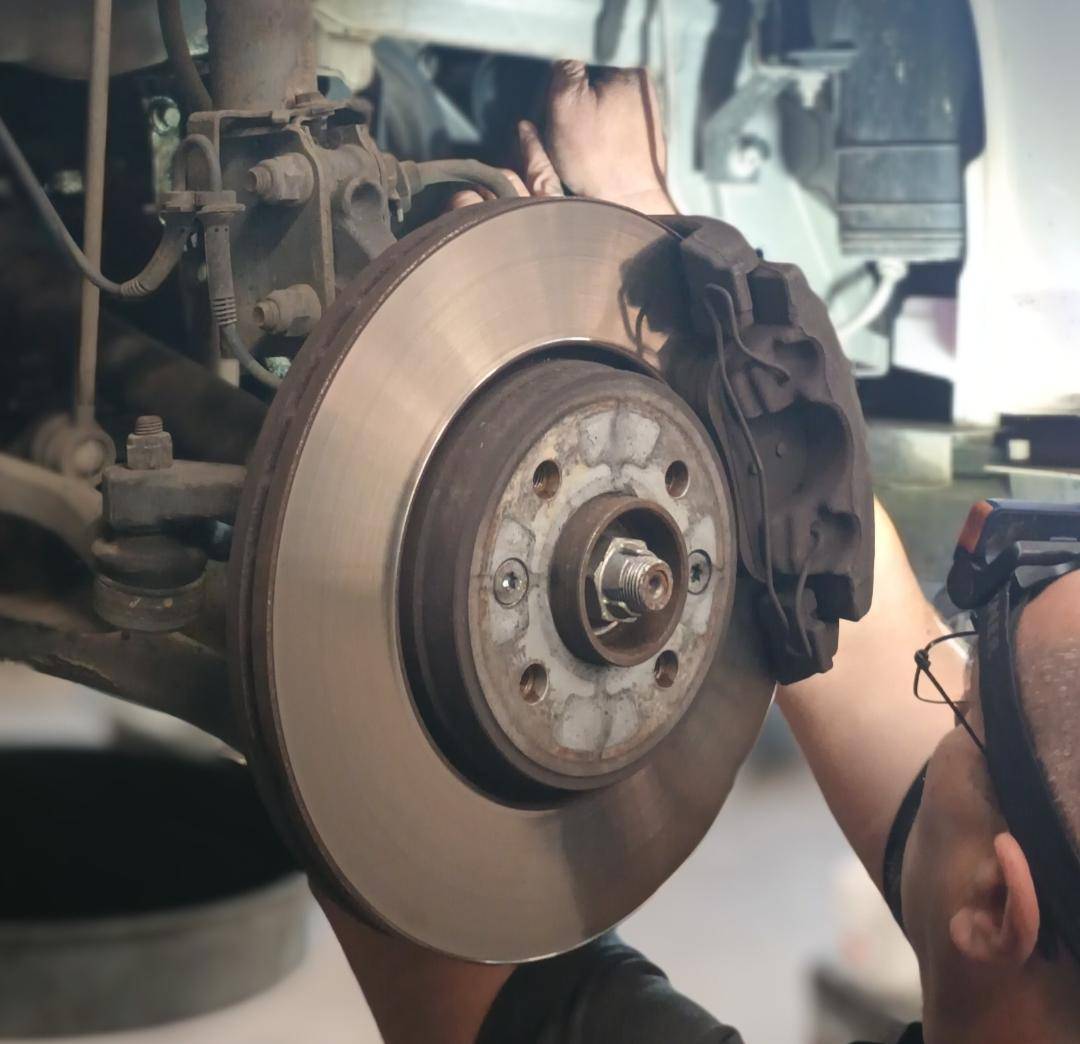 Angers Sud Automobiles recherche Technicien Mcanicien