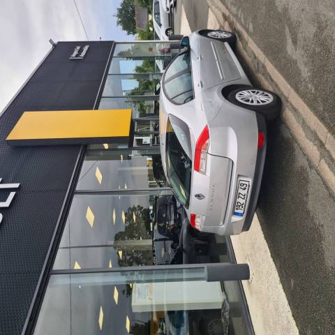 RENAULT LAGUNA III